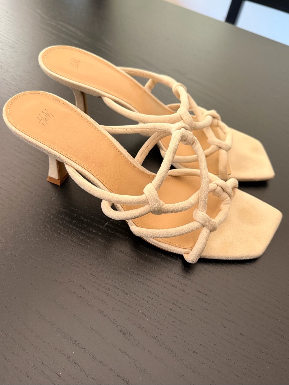 H&M Cream Knot-Strap Heeled Sandals kitten heels Size 8 - Picture 5 of 11